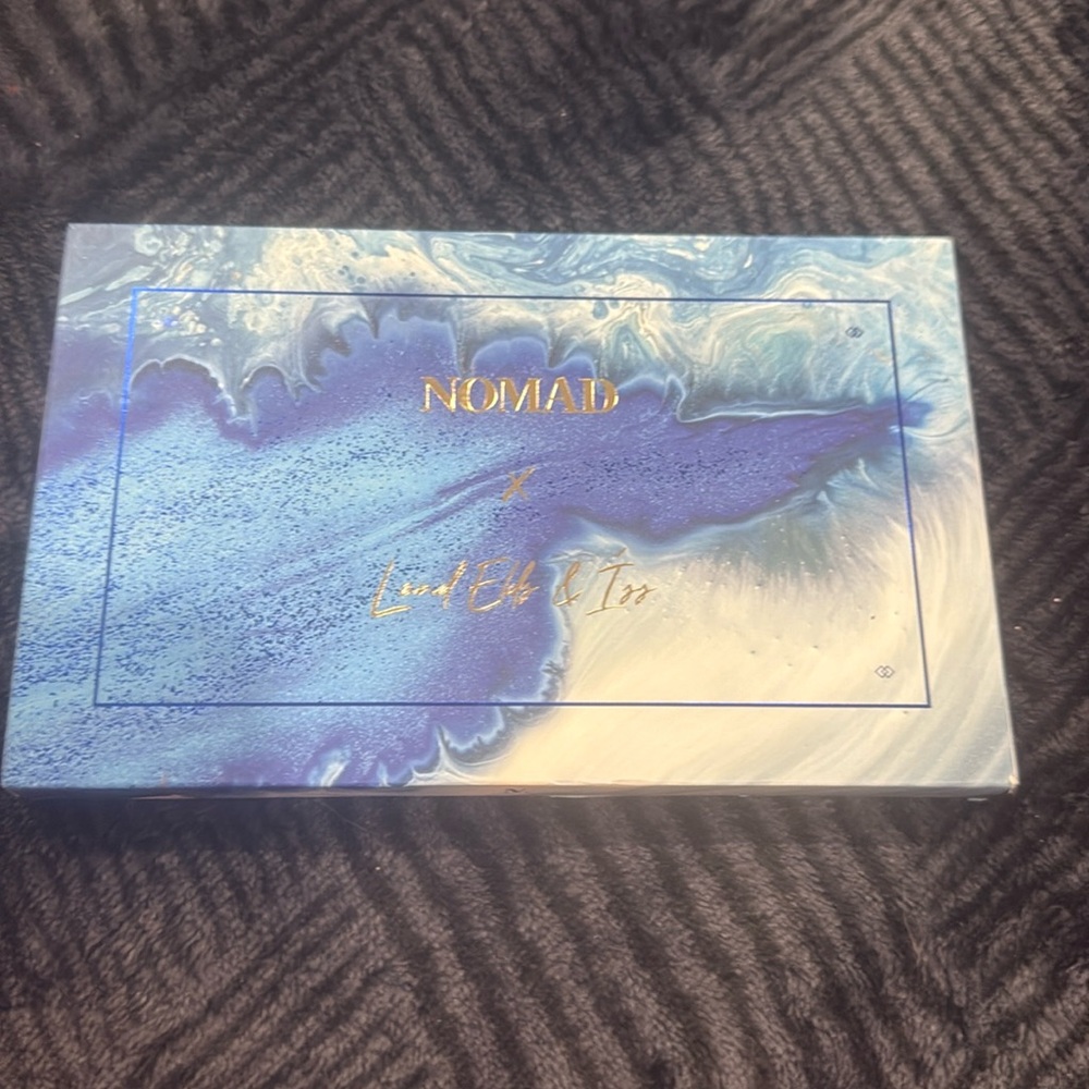 Nomad cosmetics fire and ice palette